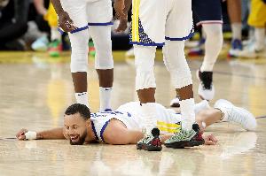 我打了一辈子仗了！勇士4人得分20+ 但没有库里！