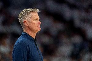 科尔：一听到对手球星缺阵就害怕 这种情况下其他球员会很兴奋