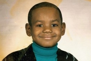 母亲晒詹姆斯童年照：我儿子始终相信能成为和国王一样伟大的人物